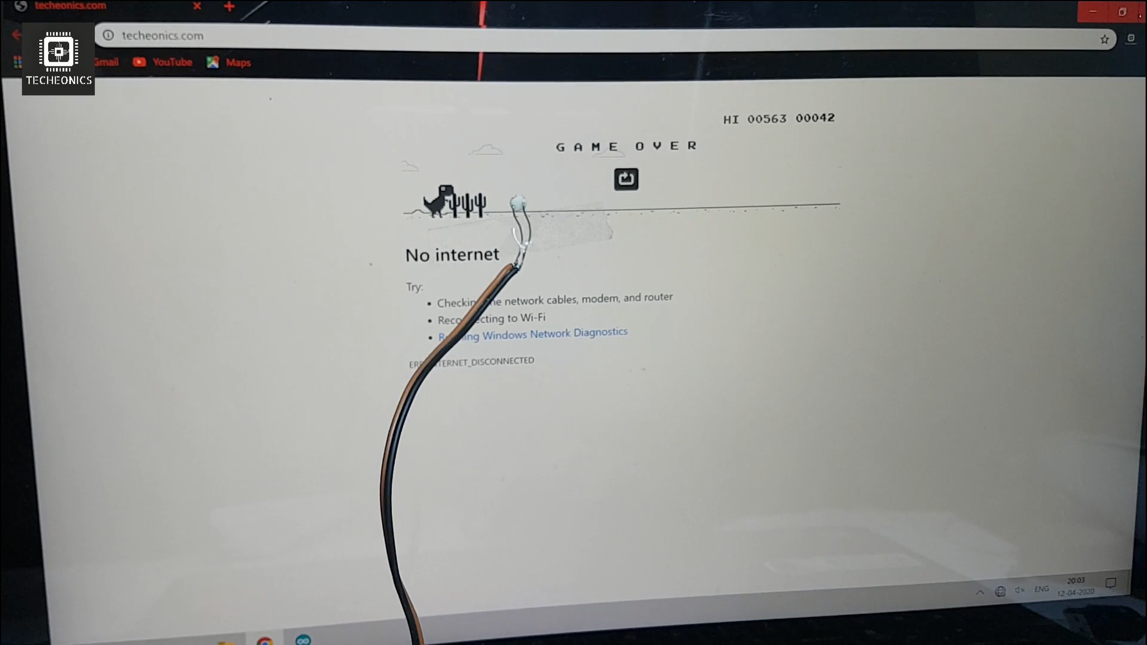 Arduino plays the Chrome Dinosaur Game on another Arduino